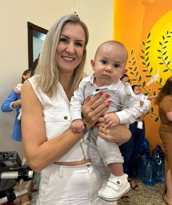 Mamãe Joice e bebê Vinícius 7 meses - Joinville/SC Depoimento sobre consultoria do sono por Joice